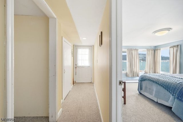 8 Wendy Way, Greenwood Lake, NY 10925