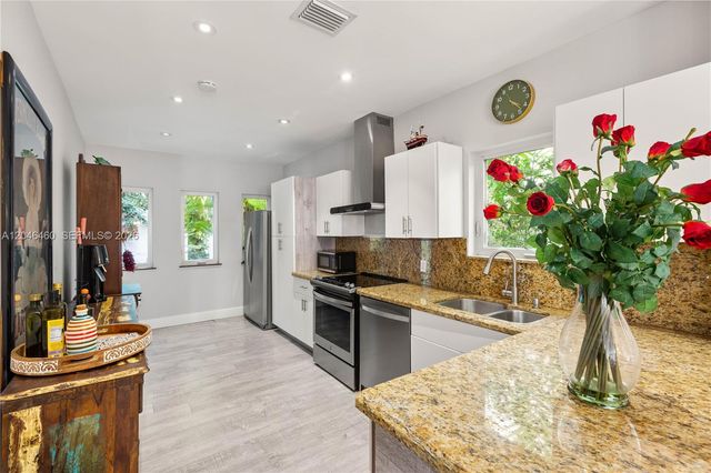737 Alhambra Circle, Coral Gables, FL 33134