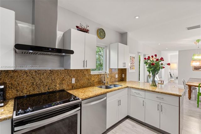 737 Alhambra Circle, Coral Gables, FL 33134