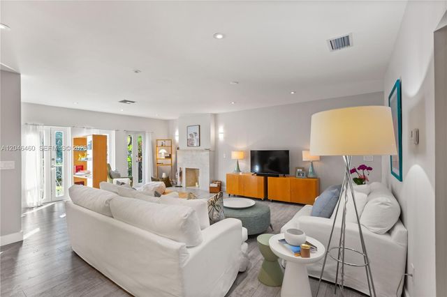 737 Alhambra Circle, Coral Gables, FL 33134