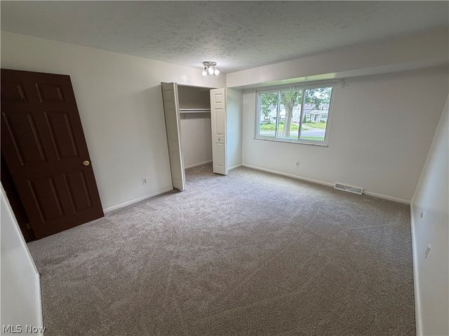 660 Loomis Avenue 670, Cuyahoga Falls, OH 44221