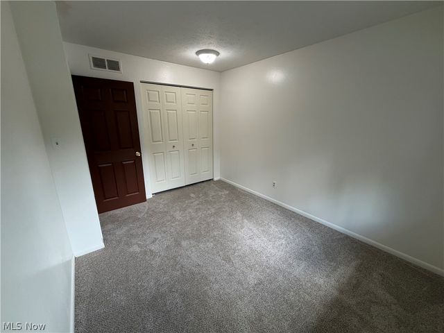 660 Loomis Avenue 670, Cuyahoga Falls, OH 44221