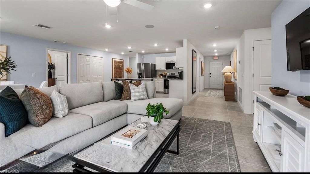 8085 Sunrise CIR, LABELLE, FL 33935 — photo 3