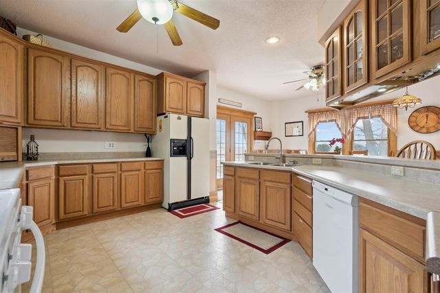 6309 Kimball Ave., Waterloo, IA 50701