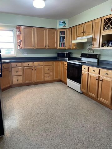 437 CAROLINA AVENUE, St Cloud, FL 34769