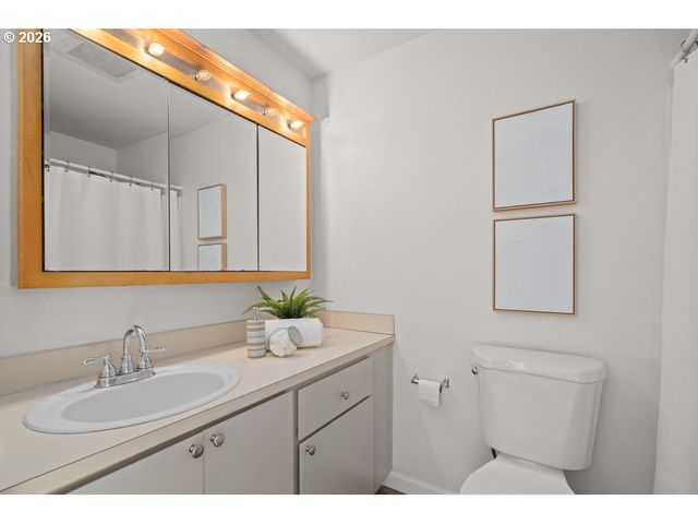 4482 Sw 179TH Ave, Beaverton, OR 97078