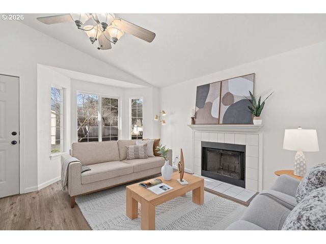 4482 Sw 179TH Ave, Beaverton, OR 97078