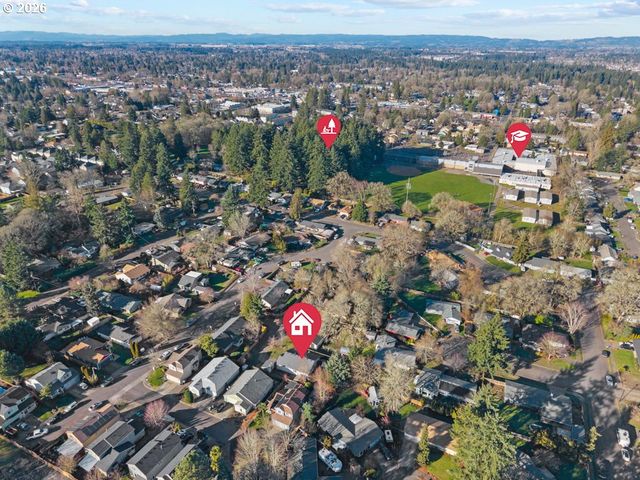 4482 Sw 179TH Ave, Beaverton, OR 97078