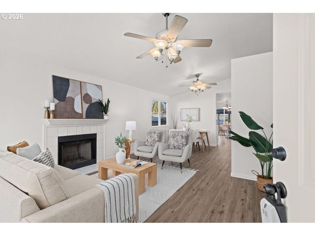 4482 Sw 179TH Ave, Beaverton, OR 97078