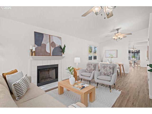 4482 Sw 179TH Ave, Beaverton, OR 97078