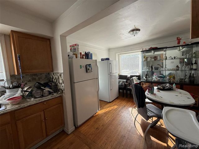 11300 Rossiter Street, Detroit, MI 48224