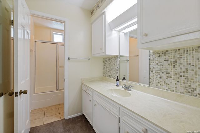 243 Twin Oak, Seguin, TX 78155