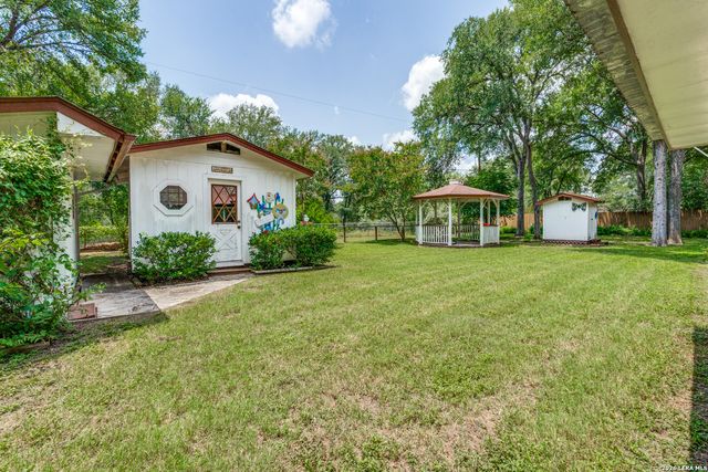 243 Twin Oak, Seguin, TX 78155