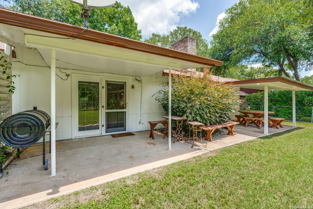 243 Twin Oak, Seguin, TX 78155