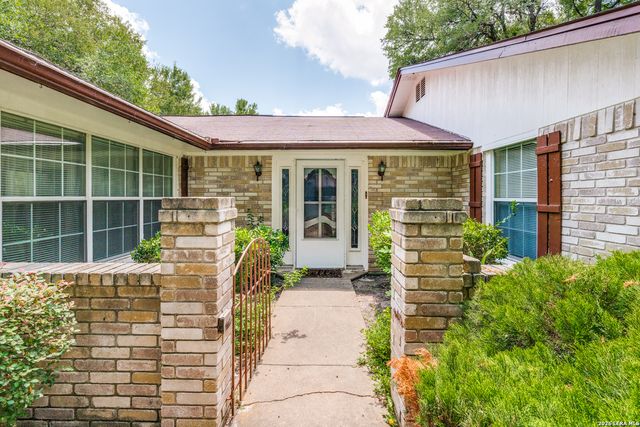243 Twin Oak, Seguin, TX 78155
