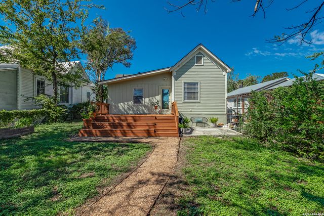 904 N PINE ST, San Antonio, TX 78202