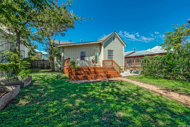 904 N PINE ST, San Antonio, TX 78202
