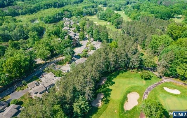 25 Stone Row Lane, Jefferson Township, NJ 07438