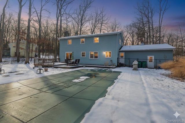 9 Brook Place, Wappingers Falls, NY 12590