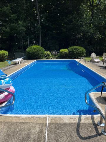 9 Brook Place, Wappingers Falls, NY 12590