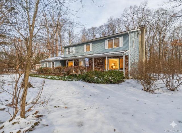 9 Brook Place, Wappingers Falls, NY 12590