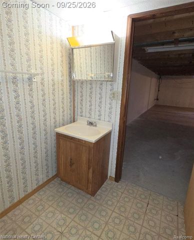 27636 Shiawassee Road, Farmington Hills, MI 48336