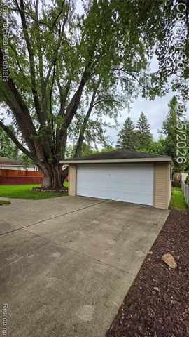 27636 Shiawassee Road, Farmington Hills, MI 48336