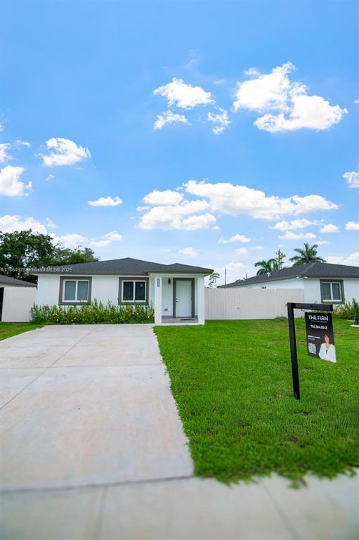 22810 SW 122nd Ct, Miami, FL 33170