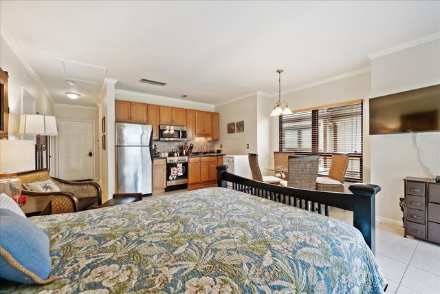 13334 Polo Club Road 328, Wellington, FL 33414