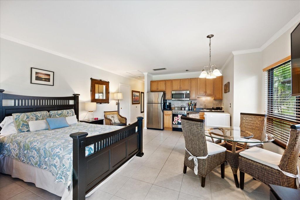 13334 Polo Club Road 328, Wellington, FL 33414