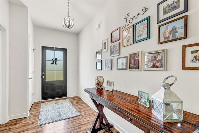 10146 Cameron Ridge Dr, Ashland, VA 23005