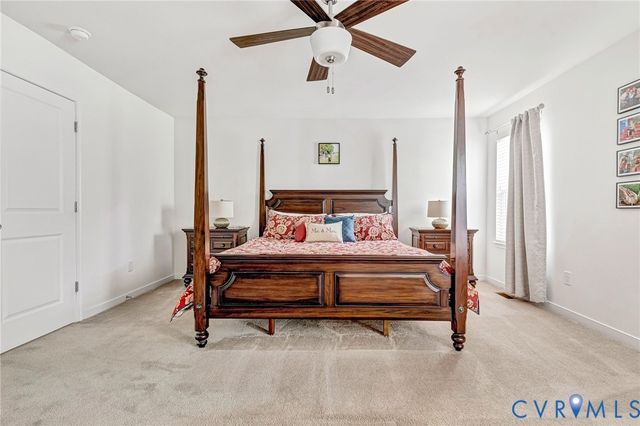 10146 Cameron Ridge Dr, Ashland, VA 23005