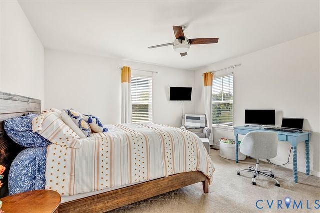 10146 Cameron Ridge Dr, Ashland, VA 23005
