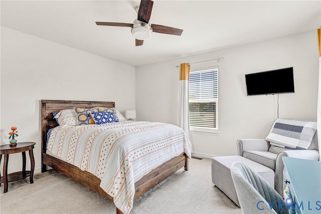10146 Cameron Ridge Dr, Ashland, VA 23005