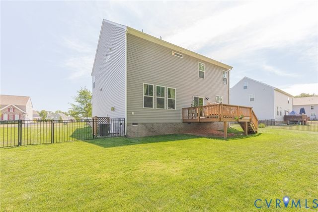 10146 Cameron Ridge Dr, Ashland, VA 23005