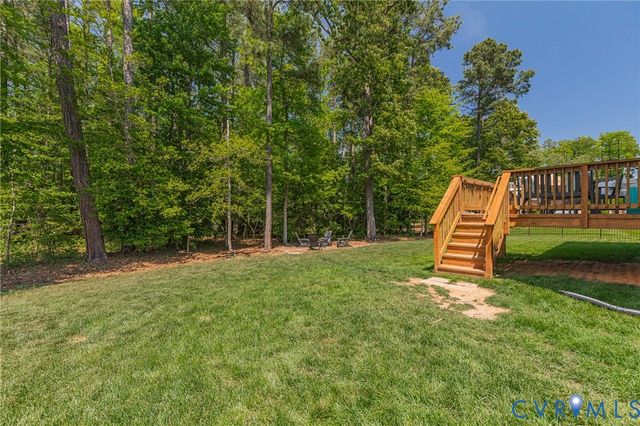 10146 Cameron Ridge Dr, Ashland, VA 23005