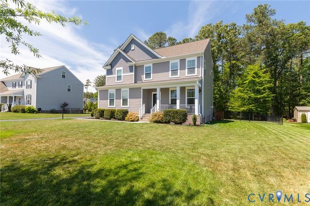10146 Cameron Ridge Dr, Ashland, VA 23005
