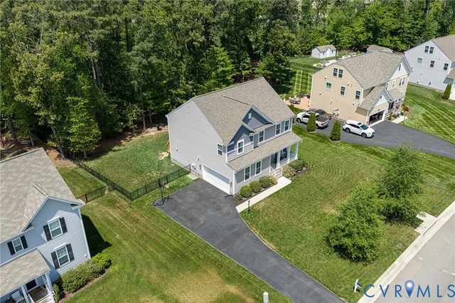 10146 Cameron Ridge Dr, Ashland, VA 23005