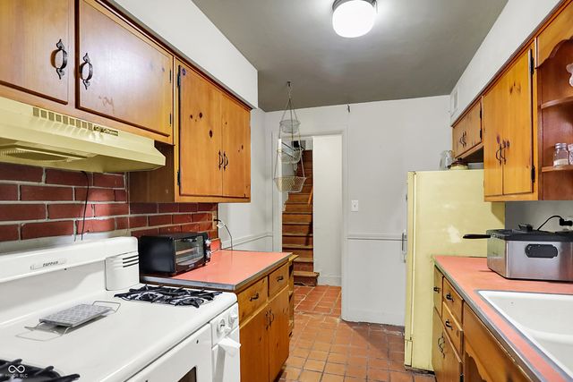 4616 Eastbourne Drive, Indianapolis, IN 46226