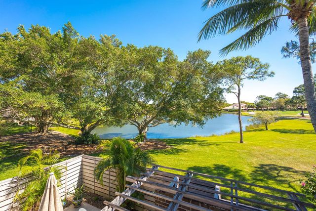 1314 13th Terrace, Palm Beach Gardens, FL 33418