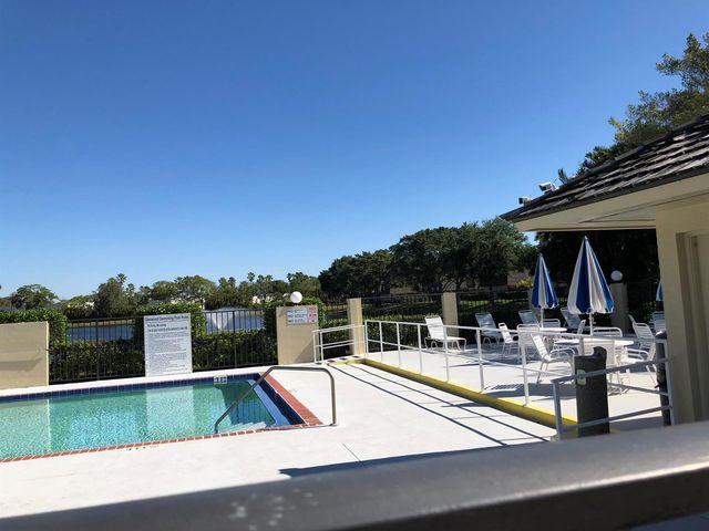 1314 13th Terrace, Palm Beach Gardens, FL 33418