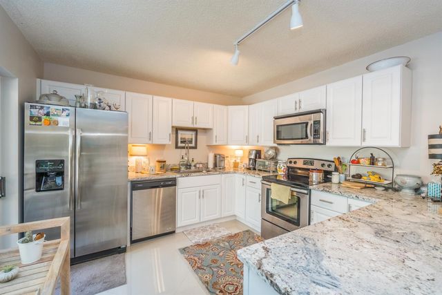 1314 13th Terrace, Palm Beach Gardens, FL 33418