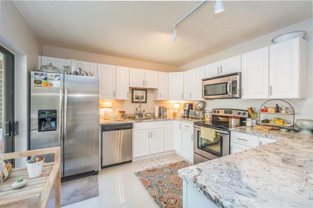 1314 13th Terrace, Palm Beach Gardens, FL 33418