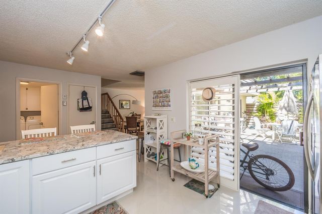 1314 13th Terrace, Palm Beach Gardens, FL 33418