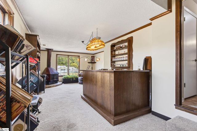 102 Ambergate Court, Greer, SC 29650