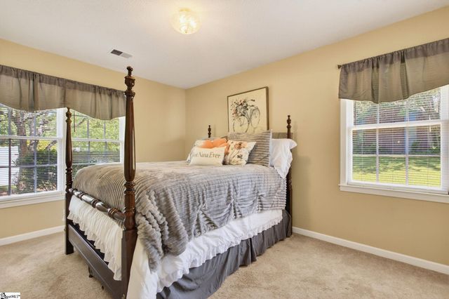 102 Ambergate Court, Greer, SC 29650