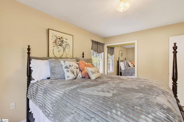 102 Ambergate Court, Greer, SC 29650