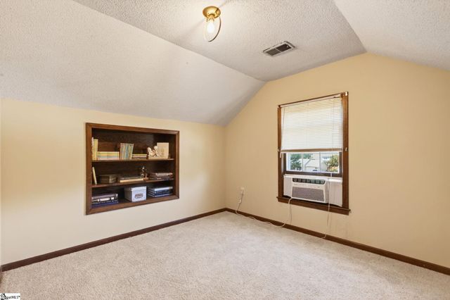 102 Ambergate Court, Greer, SC 29650