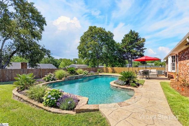 102 Ambergate Court, Greer, SC 29650