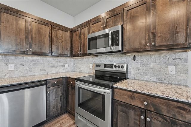 397 N Wyandotte Street, Farmington, AR 72730